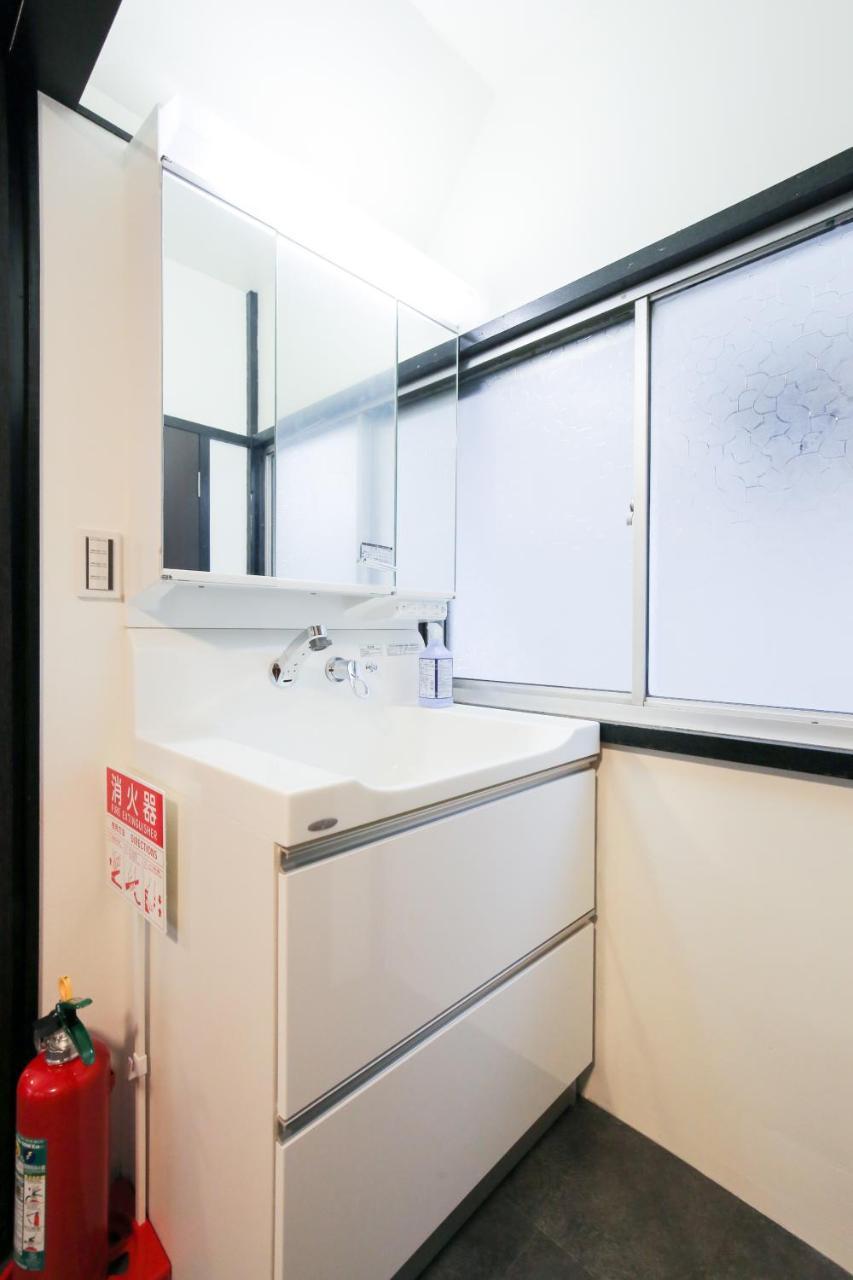 Modern Japanese Style House Mineo Shoten Tokyo Exterior photo